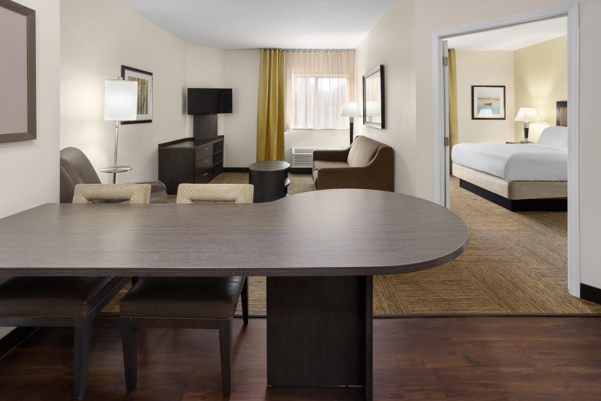 Candlewood Suites Philadelphia - Airport Area By Ihg Честер Экстерьер фото