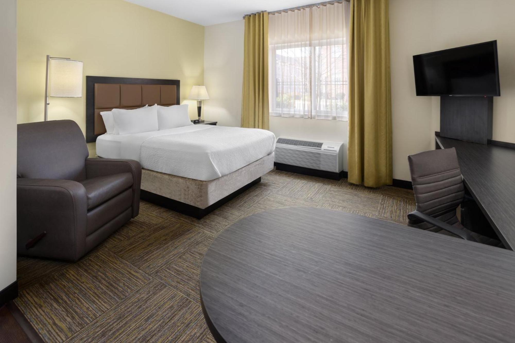 Candlewood Suites Philadelphia - Airport Area By Ihg Честер Экстерьер фото